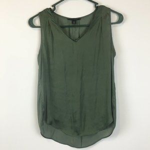 Banana Republic Silky Soft  Feel Sleeveless Top